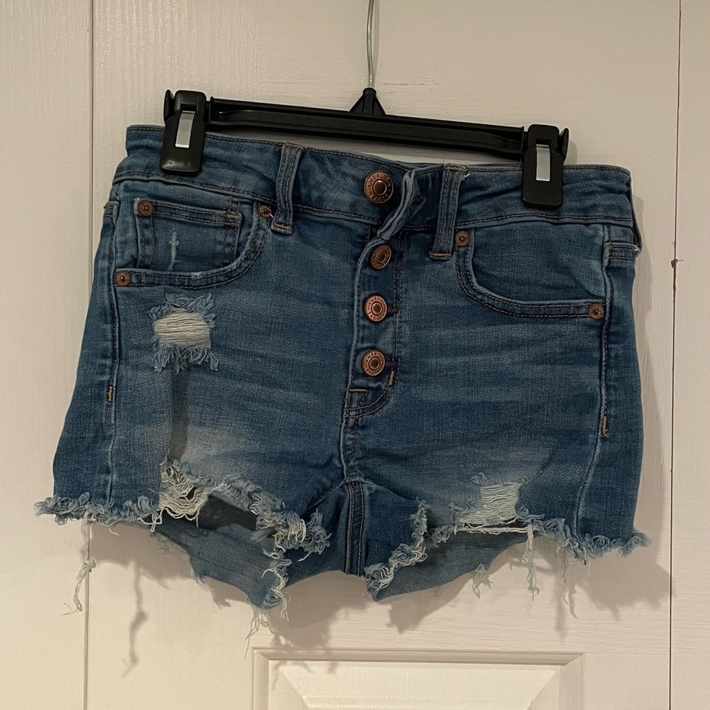 American Eagle button up shorts